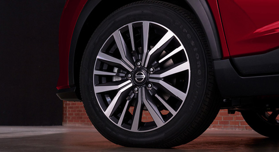 Nissan Kicks 17” alloy wheels